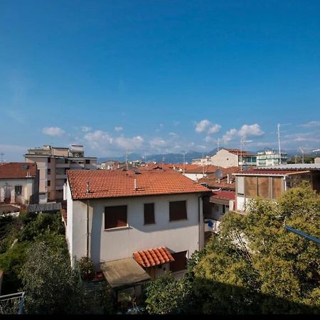 Splendida E Incantevole Casa A Due Passi Dal Mare Viareggio Exteriör bild