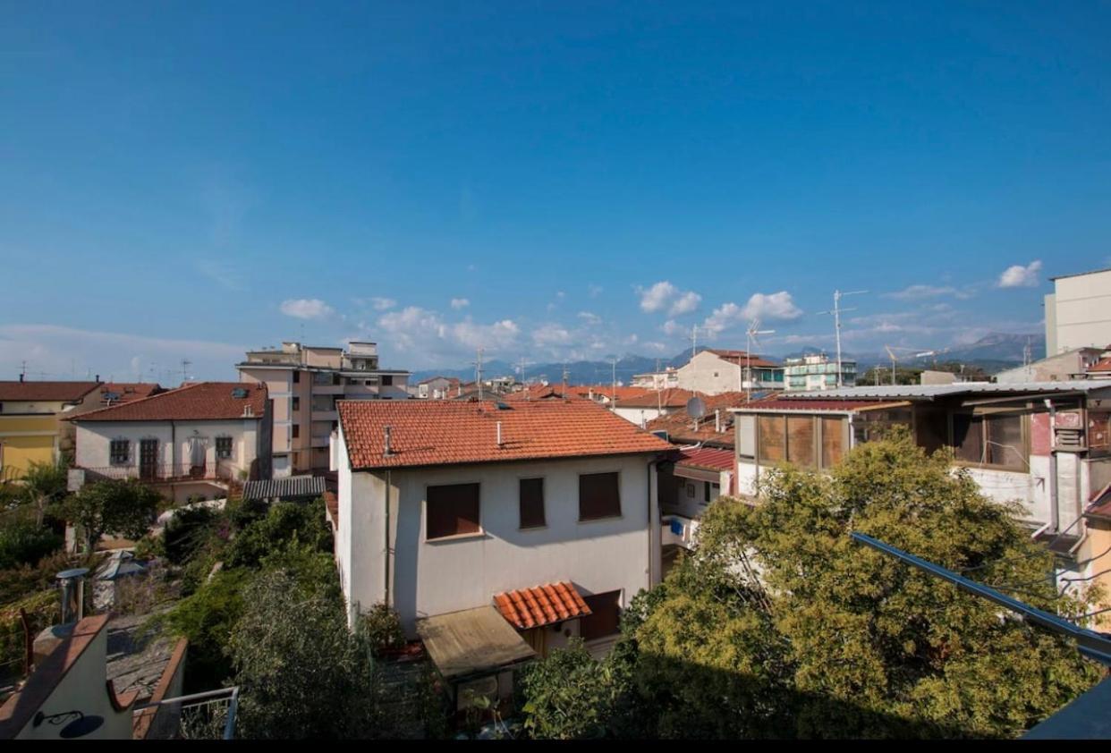 Splendida E Incantevole Casa A Due Passi Dal Mare Viareggio Exteriör bild