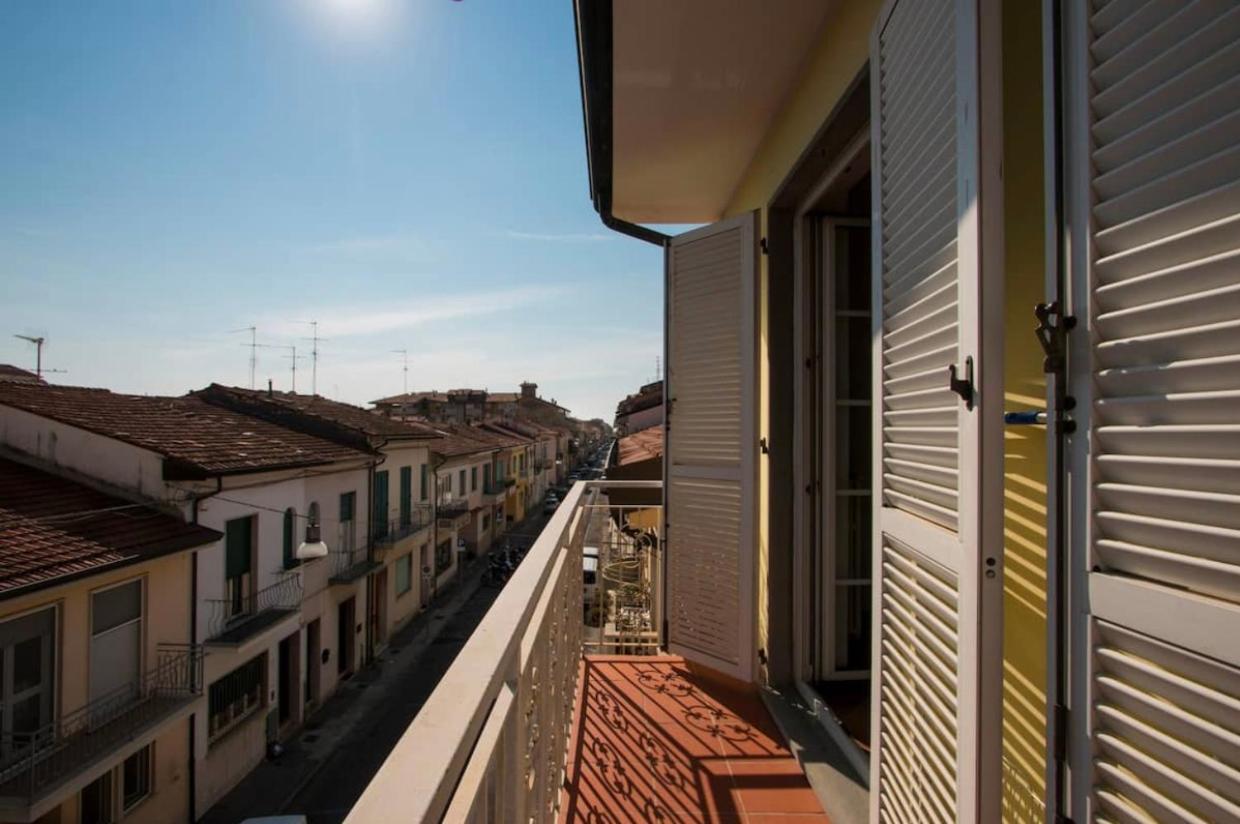 Splendida E Incantevole Casa A Due Passi Dal Mare Viareggio Exteriör bild