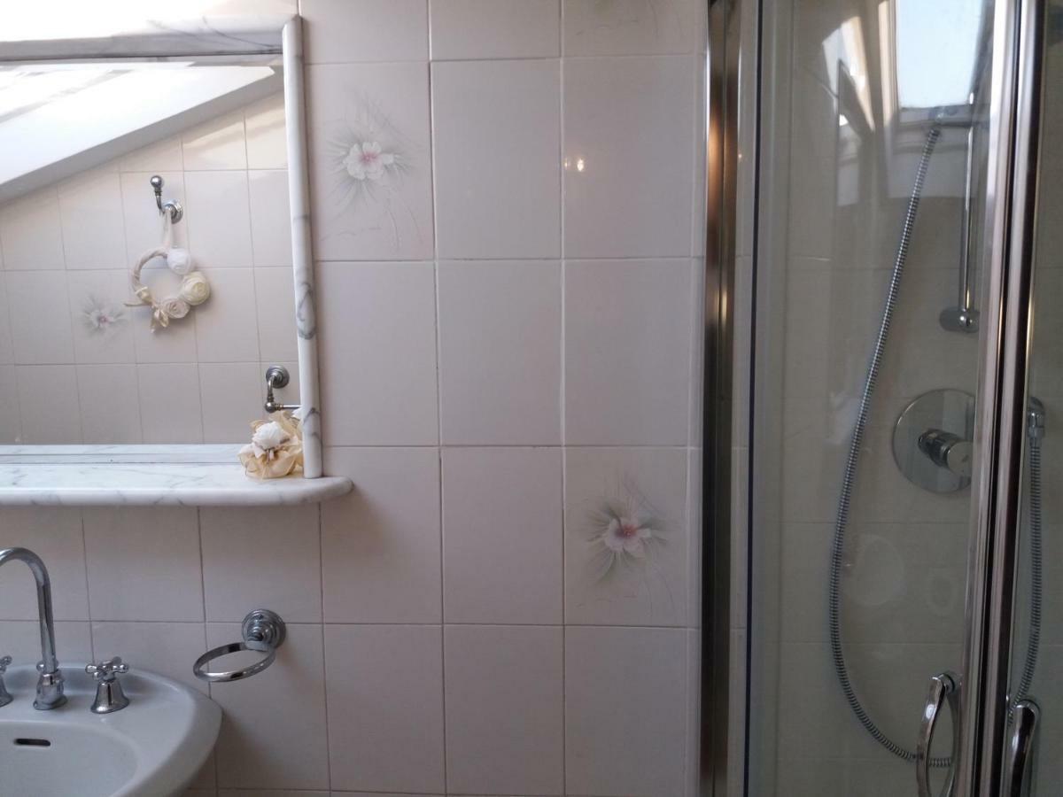 Splendida E Incantevole Casa A Due Passi Dal Mare Viareggio Exteriör bild